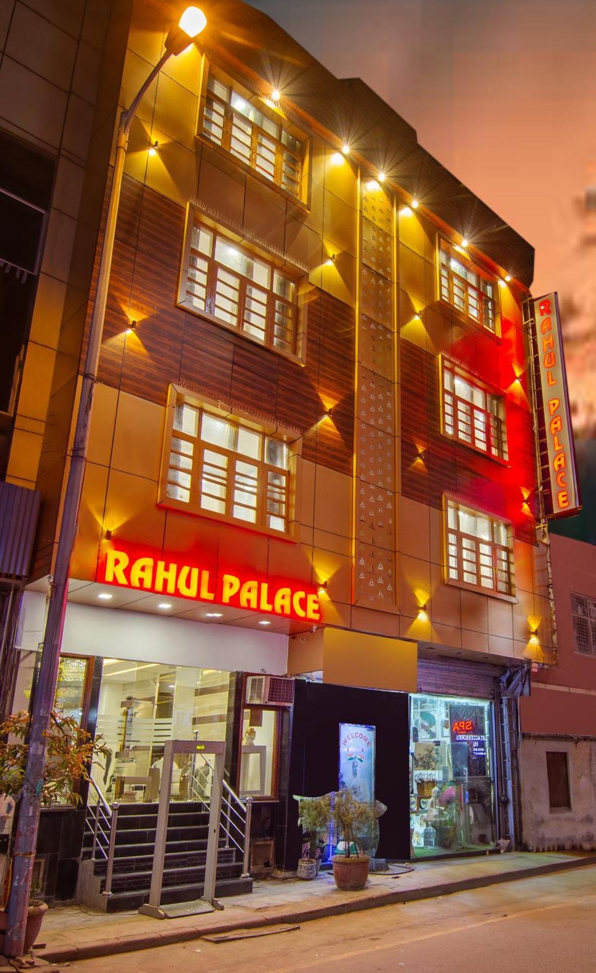 Rahul Palace By Golden Tree Near Metro Station And Ajmal Khan Market New Delhi Exterior photo
